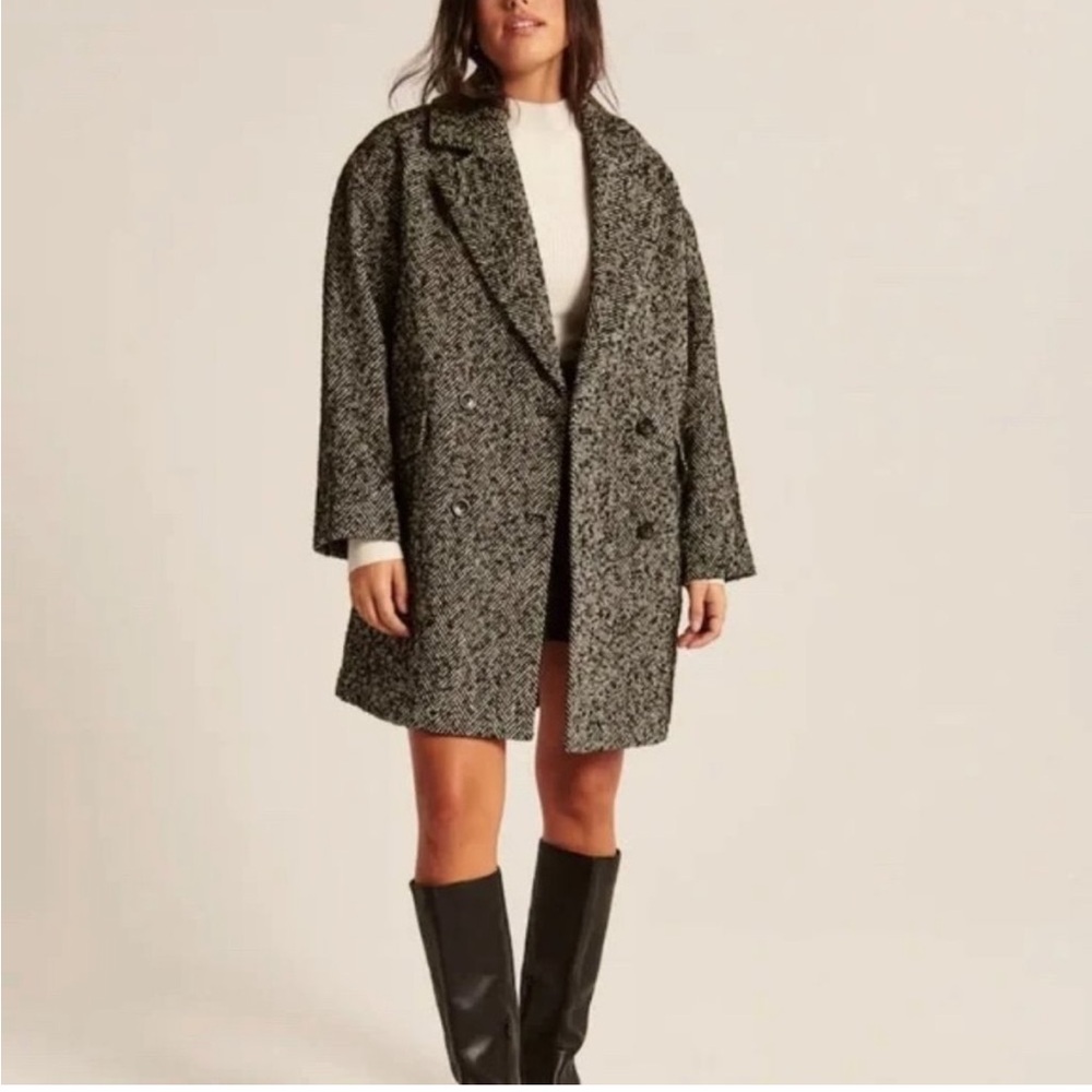 Oversized Houndstooth Abercrombie Overcoat
